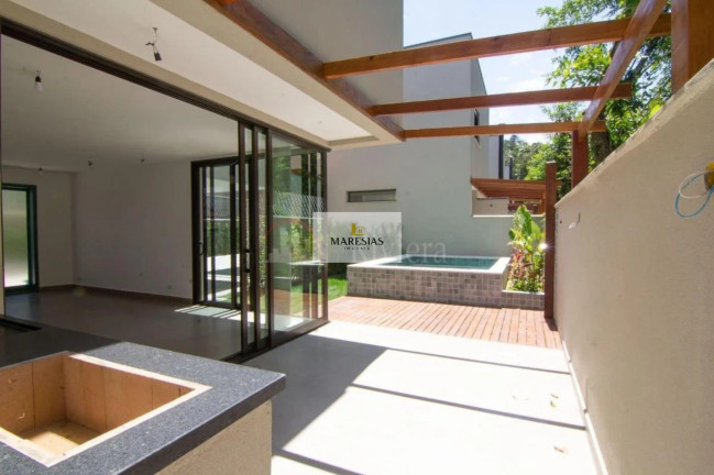 Imagem Casa com 3 Quartos à Venda, 202 m² em Camburi - São Sebastião Imagem Casa com 3 Quartos à Venda, 202 m² em Camburi - São Sebastião