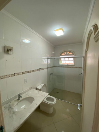 Imagem Casa com 4 Quartos à Venda, 265 m² em Chácara Das Pedras - Porto Alegre Imagem Casa com 4 Quartos à Venda, 265 m² em Chácara Das Pedras - Porto Alegre