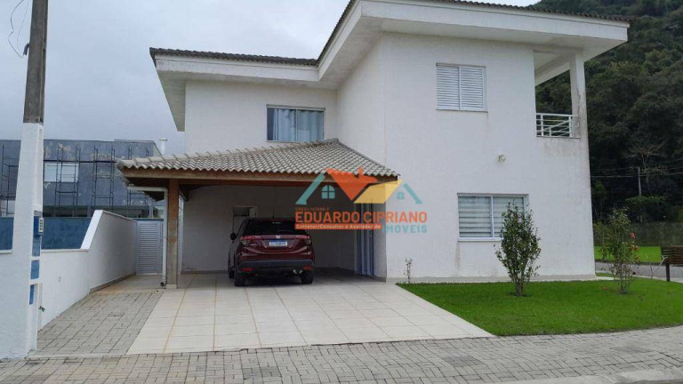 Casa com 4 Quartos à Venda, 221 m² em Massaguaçu - Caraguatatuba