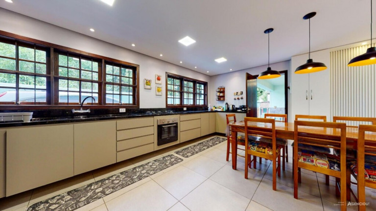 Imagem Imóvel com 3 Quartos à Venda, 327 m² em Ipanema - Porto Alegre Imagem Imóvel com 3 Quartos à Venda, 327 m² em Ipanema - Porto Alegre