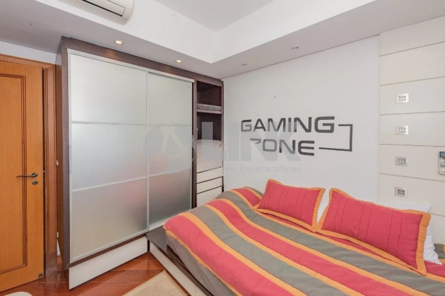 Imagem Apartamento com 3 Quartos à Venda, 201 m² em Moinhos De Vento - Porto Alegre Imagem Apartamento com 3 Quartos à Venda, 201 m² em Moinhos De Vento - Porto Alegre