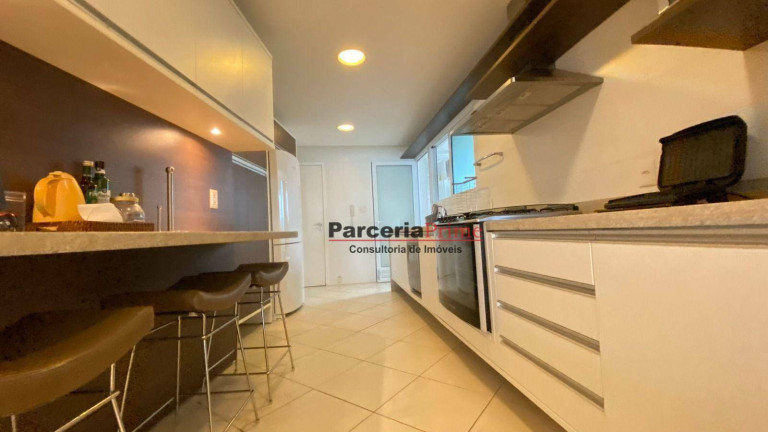 Imagem Apartamento com 4 Quartos à Venda, 210 m² em Riviera Módulo 8 - Bertioga Imagem Apartamento com 4 Quartos à Venda, 210 m² em Riviera Módulo 8 - Bertioga