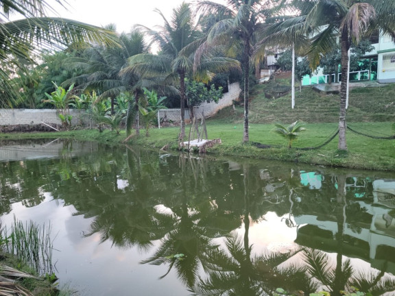 Imagem Imóvel com 4 Quartos à Venda, em Camurugi - Guarapari Imagem Imóvel com 4 Quartos à Venda, em Camurugi - Guarapari