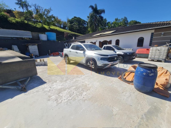 Imagem Casa com 4 Quartos à Venda, 240 m² em Nova Esperança - Blumenau Imagem Casa com 4 Quartos à Venda, 240 m² em Nova Esperança - Blumenau