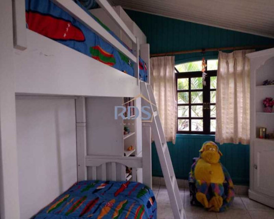 Imagem Casa com 4 Quartos à Venda, 300 m² em Vila Appia Antica - Carapicuíba Imagem Casa com 4 Quartos à Venda, 300 m² em Vila Appia Antica - Carapicuíba