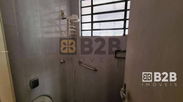 Imagem Casa com 3 Quartos à Venda, 300 m² em Jardim Estoril Iv - Bauru Imagem Casa com 3 Quartos à Venda, 300 m² em Jardim Estoril Iv - Bauru