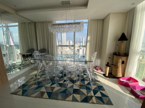 Imagem Apartamento com 4 Quartos à Venda, 144 m² em Centro - Balneário Camboriú
