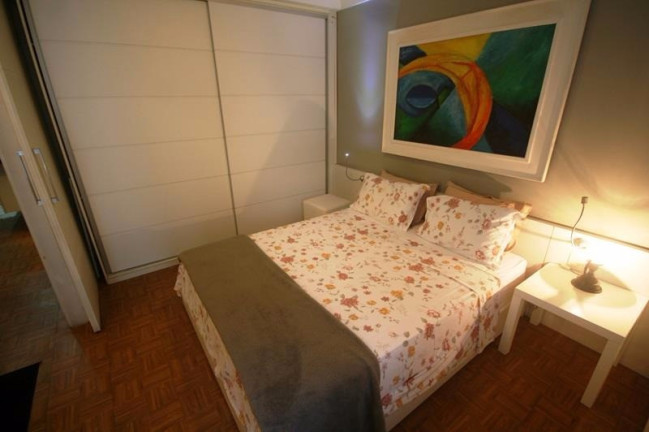 Imagem Imóvel com 1 Quarto para Temporada, 45 m² em Copacabana - Rio De Janeiro Imagem Imóvel com 1 Quarto para Temporada, 45 m² em Copacabana - Rio De Janeiro