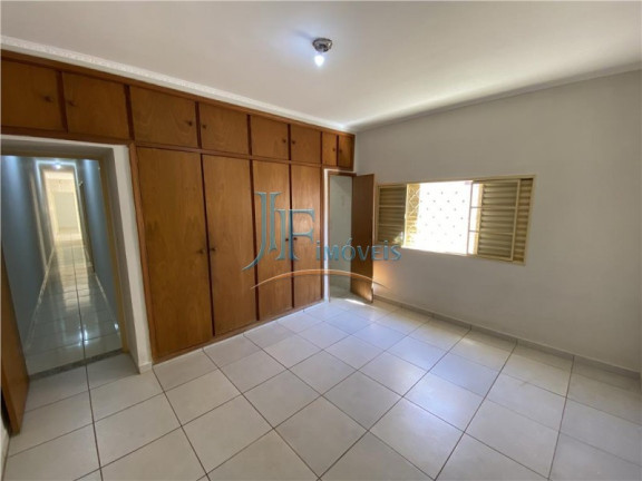 Imagem Casa com 3 Quartos à Venda, 170 m² em Monte Alegre - Ribeirão Preto Imagem Casa com 3 Quartos à Venda, 170 m² em Monte Alegre - Ribeirão Preto