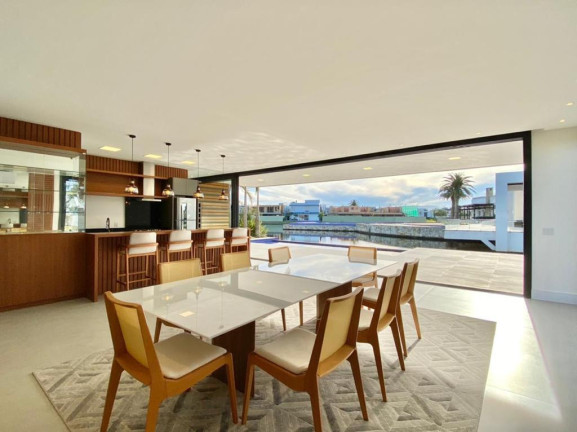 Imagem Sobrado com 5 Quartos à Venda, 480 m² em Xangri-lá - Xangri-la