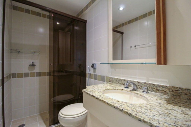 Imagem Imóvel com 3 Quartos à Venda, em Botafogo - Rio De Janeiro Imagem Imóvel com 3 Quartos à Venda, em Botafogo - Rio De Janeiro