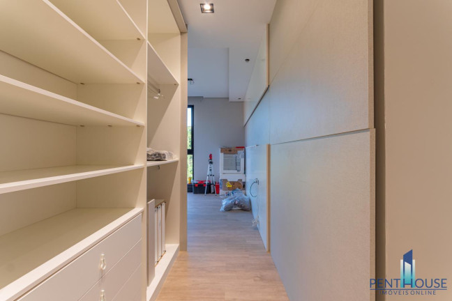 Imagem Casa com 4 Quartos à Venda, 525 m² em Praia Do Estaleiro - Balneário Camboriú Imagem Casa com 4 Quartos à Venda, 525 m² em Praia Do Estaleiro - Balneário Camboriú