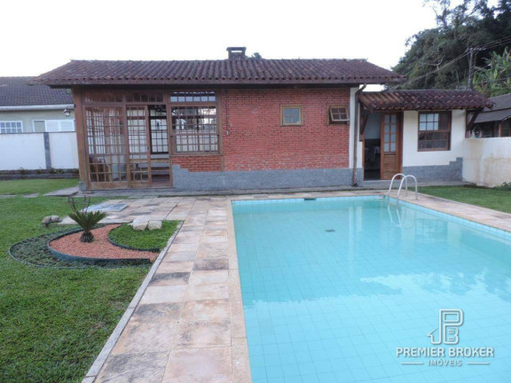 Imagem Casa com 4 Quartos à Venda, 230 m² em Carlos Guinle - Teresópolis Imagem Casa com 4 Quartos à Venda, 230 m² em Carlos Guinle - Teresópolis
