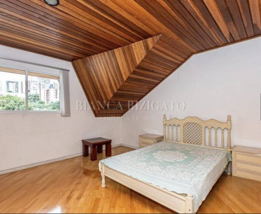 Imagem Casa com 4 Quartos à Venda, 225 m² em água Verde - Curitiba Imagem Casa com 4 Quartos à Venda, 225 m² em água Verde - Curitiba