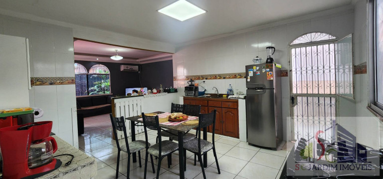 Imagem Casa com 3 Quartos à Venda, 221 m² em Parque 10 De Novembro - Manaus Imagem Casa com 3 Quartos à Venda, 221 m² em Parque 10 De Novembro - Manaus