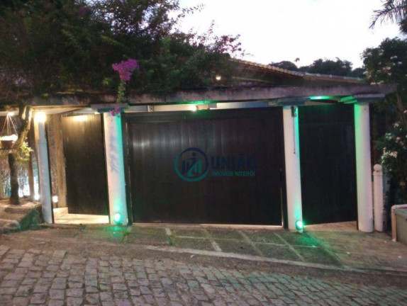 Imagem Casa com 3 Quartos à Venda, 450 m² em Pendotiba - Niterói Imagem Casa com 3 Quartos à Venda, 450 m² em Pendotiba - Niterói