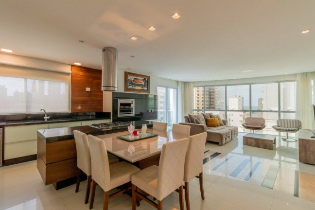Apartamento com 3 Quartos à Venda, 151 m² em Centro - Balneário Camboriú