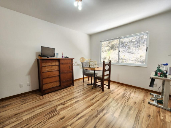 Imagem Casa com 4 Quartos à Venda, 150 m² em Carlos Guinle - Teresópolis