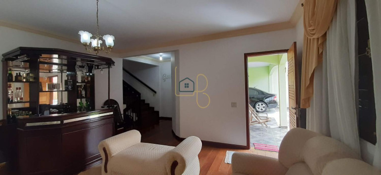 Imagem Casa com 3 Quartos à Venda, 220 m² em Santa Mônica - Londrina Imagem Casa com 3 Quartos à Venda, 220 m² em Santa Mônica - Londrina
