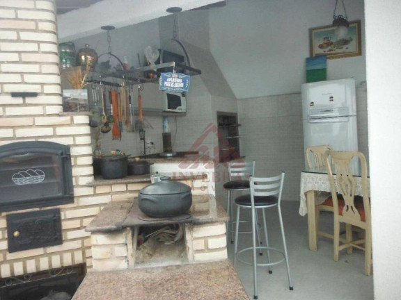 Imagem Casa com 4 Quartos à Venda, 400 m² em Santa Felicidade - Curitiba Imagem Casa com 4 Quartos à Venda, 400 m² em Santa Felicidade - Curitiba