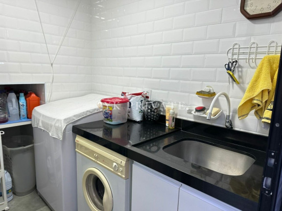 Imagem Sobrado com 4 Quartos à Venda, 250 m² em Moema - São Paulo