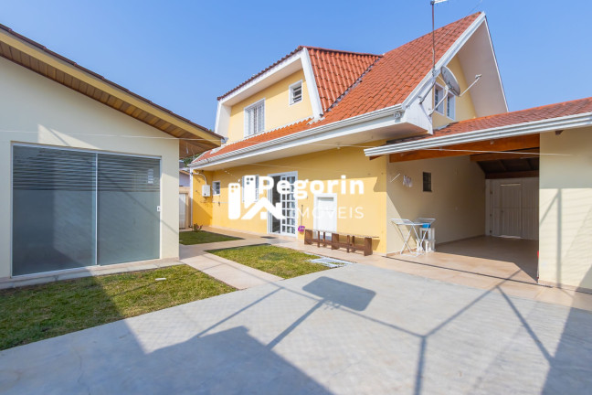 Imagem Casa com 3 Quartos à Venda, 183 m² em Cajuru - Curitiba