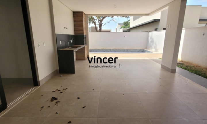 Imagem Casa com 4 Quartos à Venda, 302 m² em Residencial Goiânia Golfe Clube - Goiânia Imagem Casa com 4 Quartos à Venda, 302 m² em Residencial Goiânia Golfe Clube - Goiânia