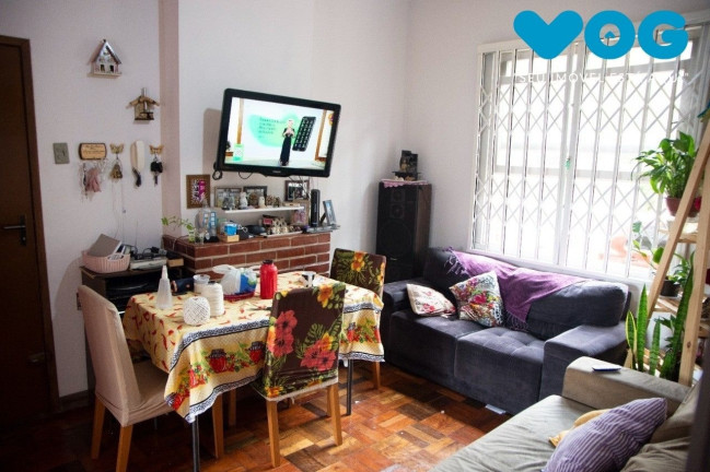 Imagem Imóvel com 2 Quartos à Venda, 59 m² em Petrópolis - Porto Alegre