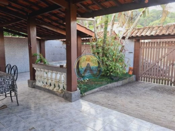 Imagem Casa com 6 Quartos à Venda, 270 m² em Toninhas - Ubatuba Imagem Casa com 6 Quartos à Venda, 270 m² em Toninhas - Ubatuba