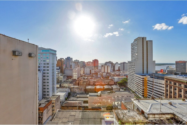 Imagem Imóvel com 1 Quarto à Venda, 56 m² em Centro Histórico - Porto Alegre Imagem Imóvel com 1 Quarto à Venda, 56 m² em Centro Histórico - Porto Alegre