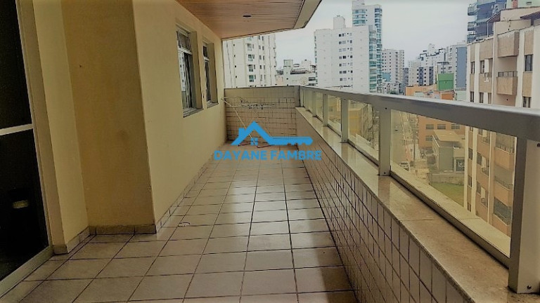 Imagem Apartamento com 4 Quartos à Venda, 300 m²