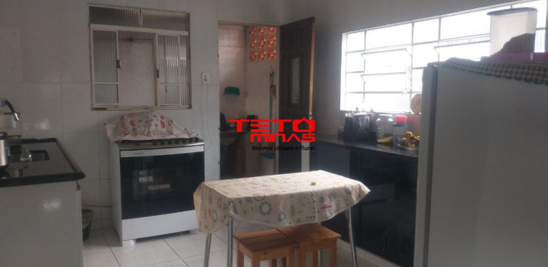 Imagem Casa com 6 Quartos à Venda, 195 m² em Carioca - São Lourenço