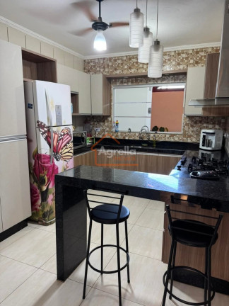 Imagem Casa com 3 Quartos à Venda, 150 m² em Jardim Boa Vista - Mogi Guaçu Imagem Casa com 3 Quartos à Venda, 150 m² em Jardim Boa Vista - Mogi Guaçu