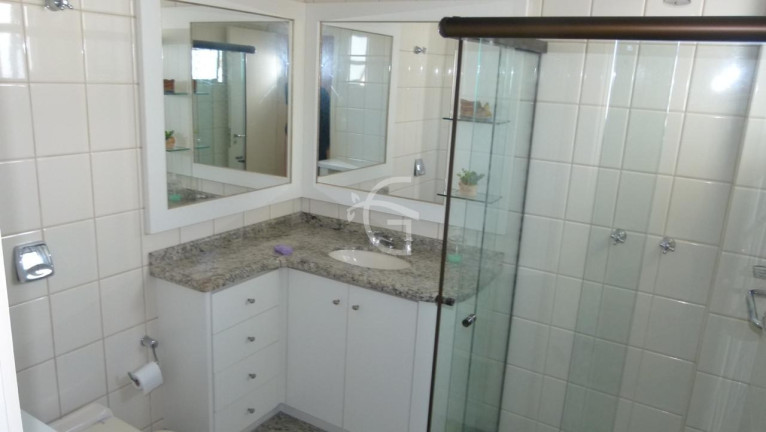 Imagem Imóvel com 3 Quartos à Venda, 412 m² em Centro - Joinville