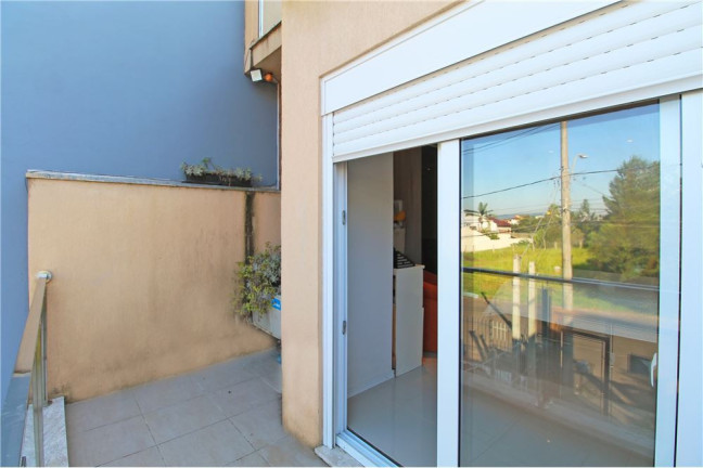 Imagem Casa com 3 Quartos à Venda, em Guarujá - Porto Alegre Imagem Casa com 3 Quartos à Venda, em Guarujá - Porto Alegre