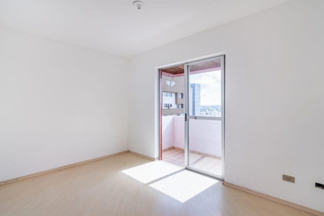 Imagem Apartamento com 3 Quartos à Venda, 76 m² em Cabral - Curitiba Imagem Apartamento com 3 Quartos à Venda, 76 m² em Cabral - Curitiba