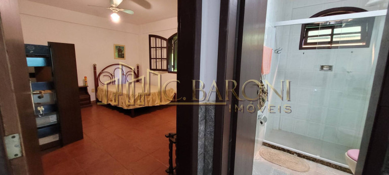 Imagem Casa com 5 Quartos à Venda, 300 m² em Centro - São Pedro Da Aldeia Imagem Casa com 5 Quartos à Venda, 300 m² em Centro - São Pedro Da Aldeia