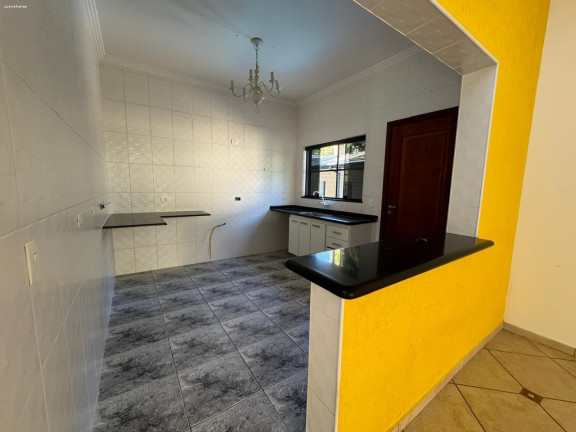 Imagem Sobrado com 3 Quartos à Venda, 460 m² em São Francisco Da Praia - São Sebastião
