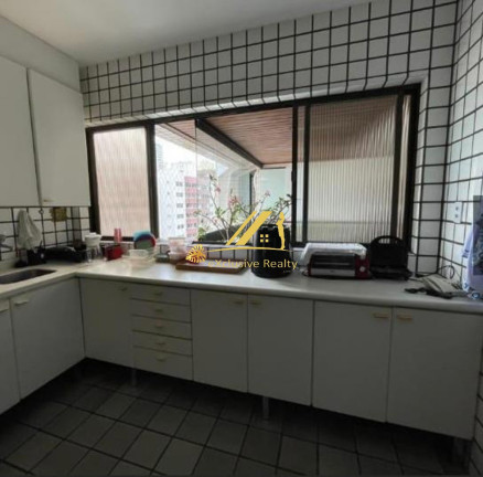 Imagem Imóvel com 4 Quartos à Venda, 259 m² em Pituba - Salvador Imagem Imóvel com 4 Quartos à Venda, 259 m² em Pituba - Salvador