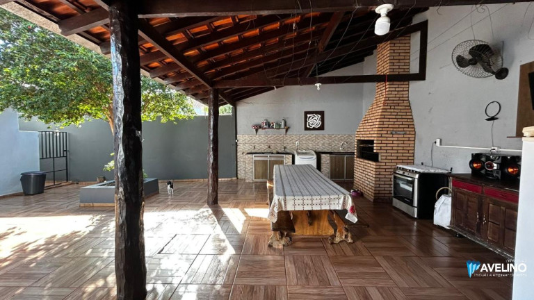 Imagem Casa com 5 Quartos à Venda, 213 m² em Parque Alvorada - Dourados