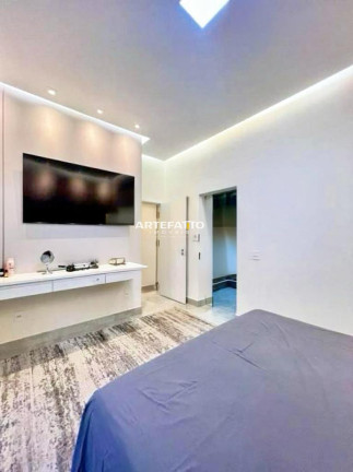 Imagem Casa com 3 Quartos à Venda, 300 m² Imagem Casa com 3 Quartos à Venda, 300 m²