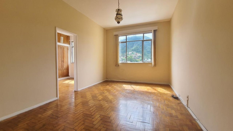 Imagem Apartamento com 2 Quartos à Venda, 65 m² em Alto - Teresópolis