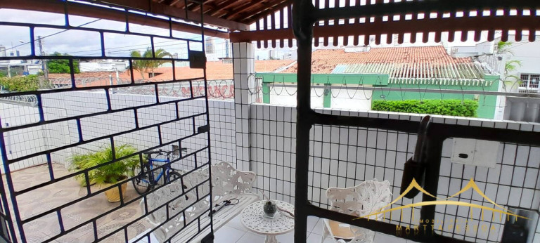 Imagem Casa com 4 Quartos à Venda, 250 m² em Lagoa Nova - Natal