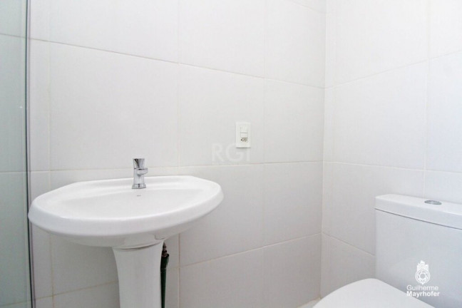 Imagem Imóvel com 4 Quartos à Venda, 159 m² em Menino Deus - Porto Alegre Imagem Imóvel com 4 Quartos à Venda, 159 m² em Menino Deus - Porto Alegre