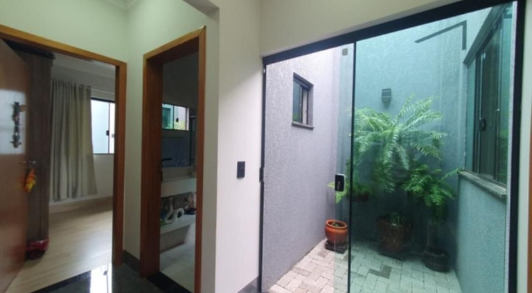 Imagem Casa com 3 Quartos à Venda, 136 m² em Bom Jardim - Maringa Imagem Casa com 3 Quartos à Venda, 136 m² em Bom Jardim - Maringa