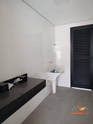 Imagem Sobrado com 4 Quartos à Venda, 223 m² em Massaguaçu - Caraguatatuba