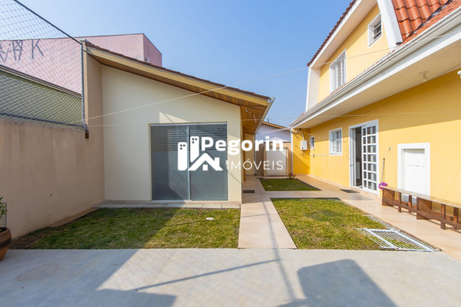Imagem Casa com 3 Quartos à Venda, 183 m² em Cajuru - Curitiba