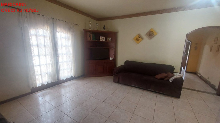 Imagem Casa com 3 Quartos à Venda, 190 m² em Baldeador - Niterói