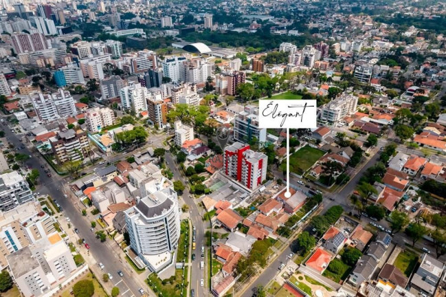 Imagem Apartamento com 2 Quartos à Venda,  em Ahú - Curitiba