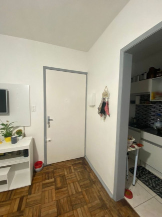Imagem Imóvel com 1 Quarto à Venda, 32 m² em Vila Ipiranga - Porto Alegre Imagem Imóvel com 1 Quarto à Venda, 32 m² em Vila Ipiranga - Porto Alegre